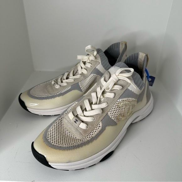 CHANEL Interlocking Logo Sneakers White Grey SZ EUR 44 - Picture 1 of 10